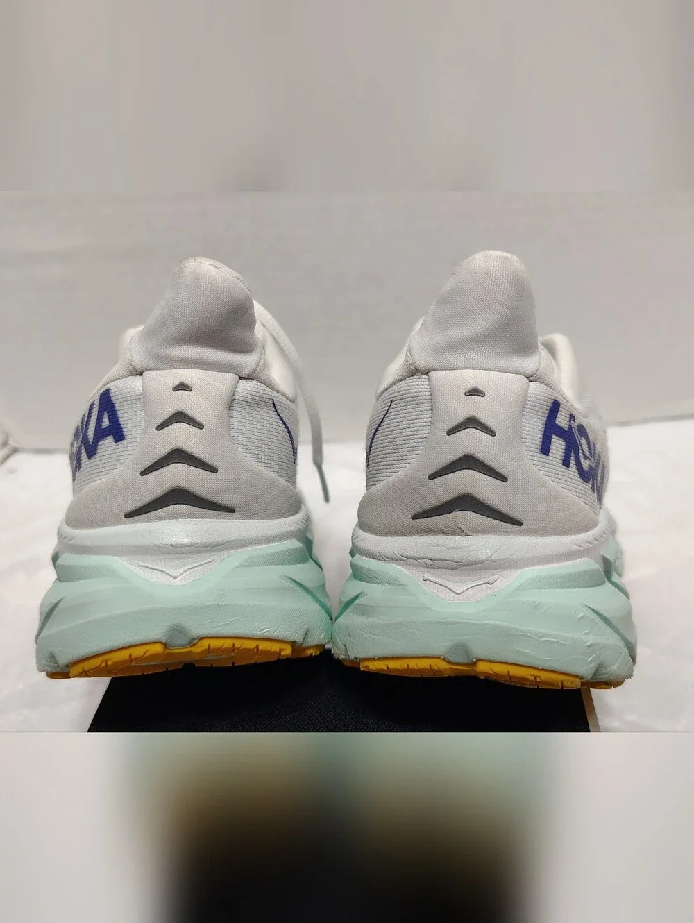 Hoka One One hoka one